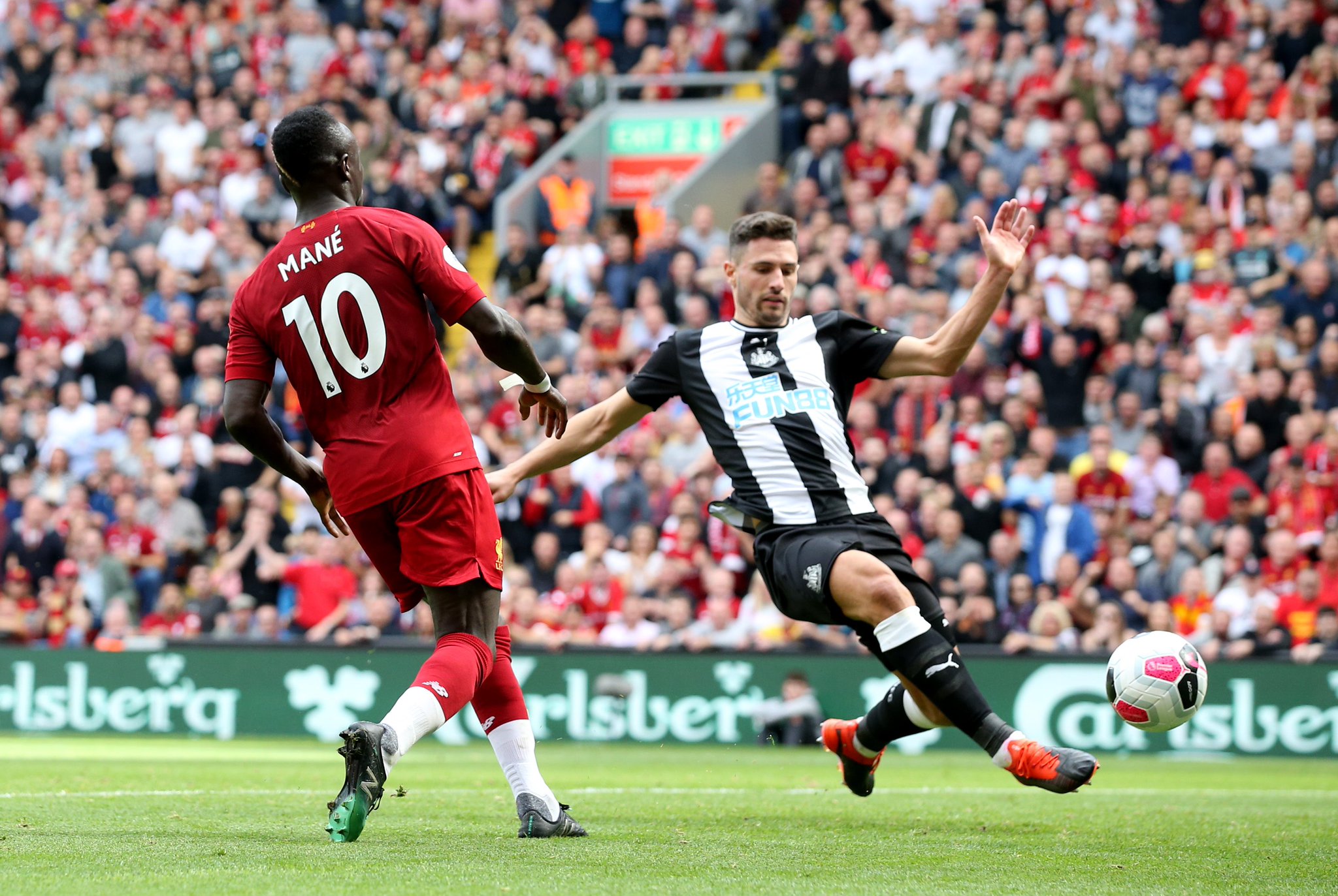 然而他在各 然而他在各