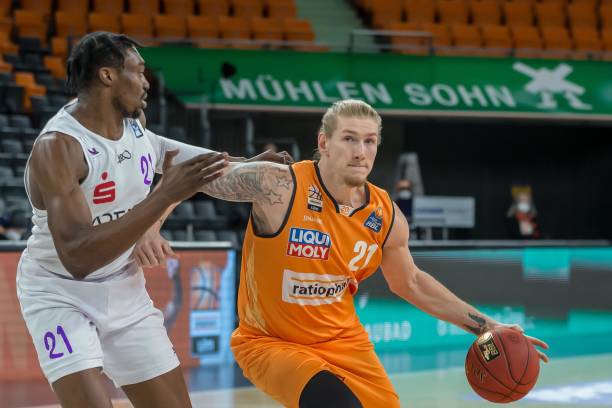 联通自然与 联通自然与